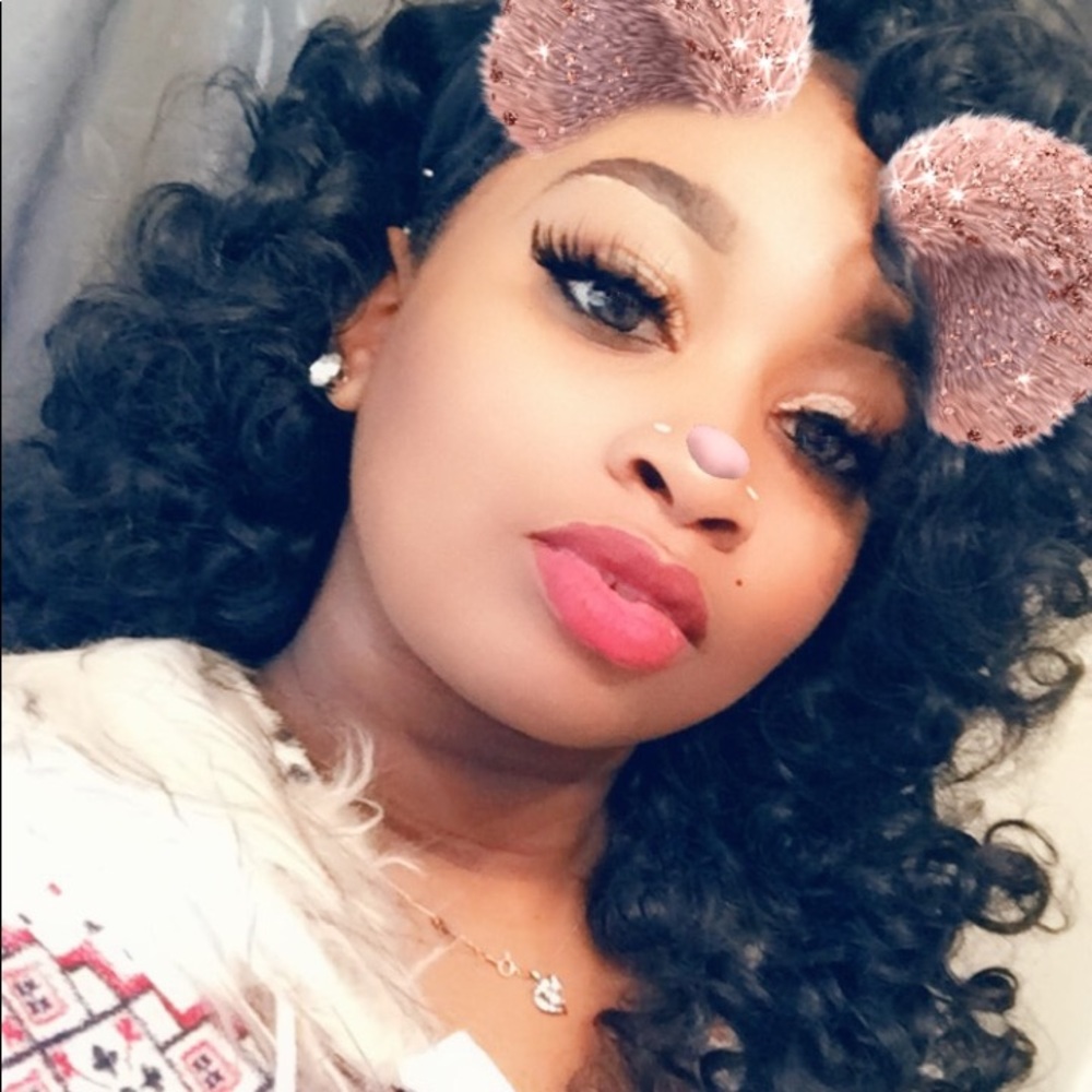 Meet your Posher, Tamisha